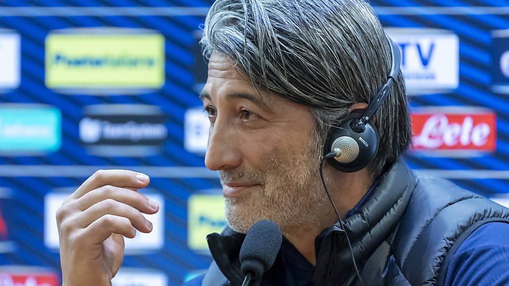 Murat Yakin schaut mit grosser Vorfreude auf die Partie gegen Italien am Freitag in Rom