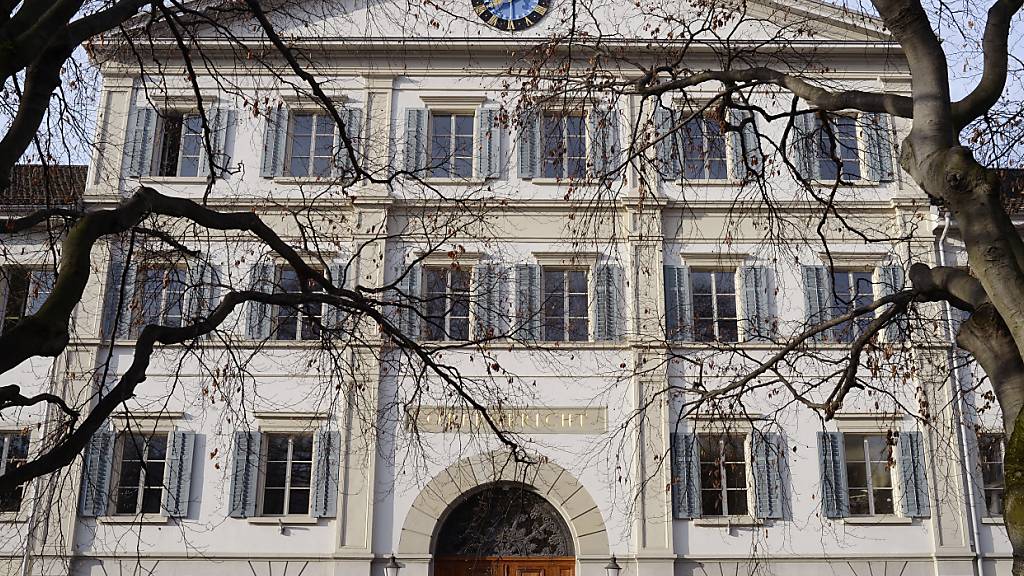 Das Zürcher Obergericht musste zum zweiten Mal über einen tödlichen Unfall in Bülach befinden. Es sprach einen 50-jährigen Lieferwagenlenker erneut frei. (Archivbild)