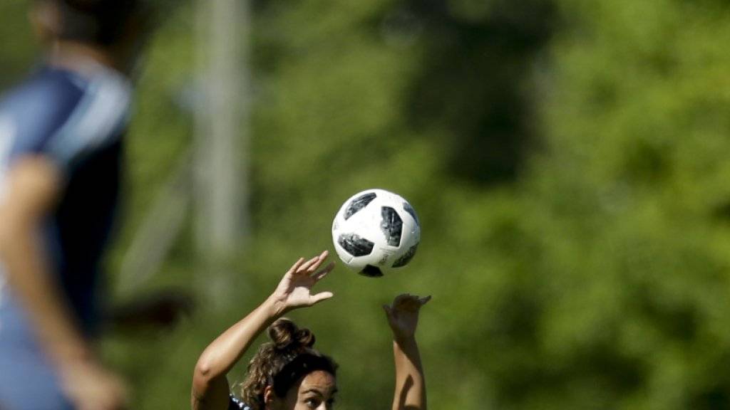 Das verbotene Handspiel im Fussball soll noch präziser definiert werden