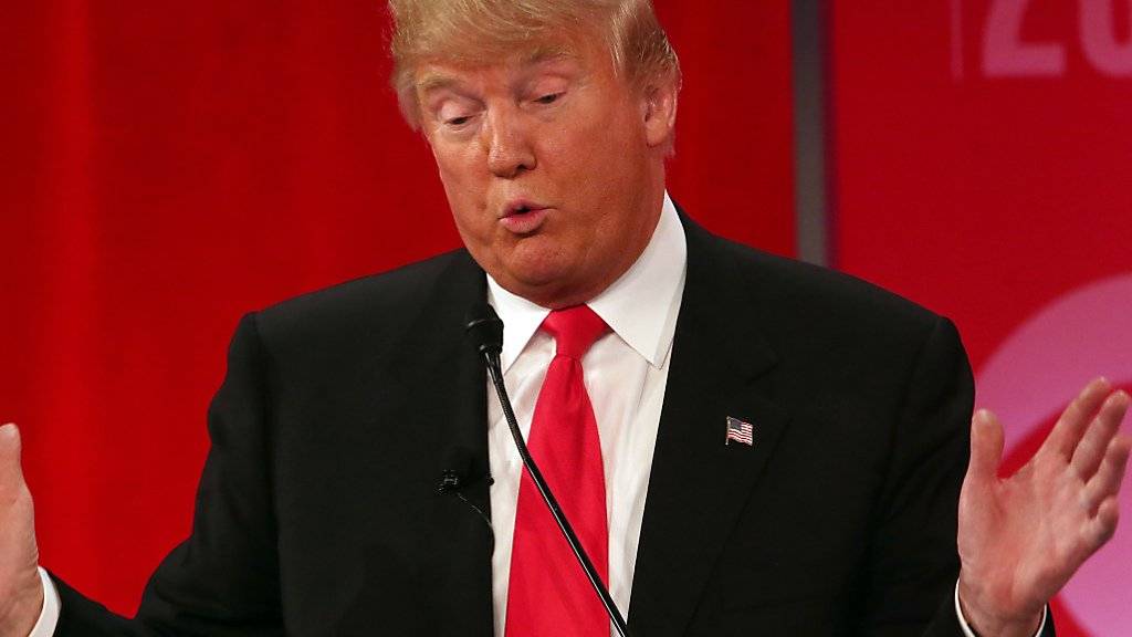 Der umstrittene Milliardär Donald Trump attackierte in der TV-Debatte seine Rivalen.