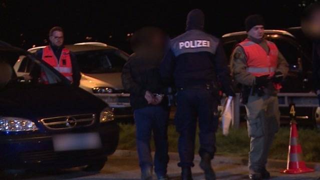 Verhaftungen bei Grosskontrolle