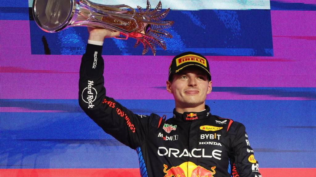Eine weitere Singtrophäe für Max Verstappen: Der Niederländer feiert seinen 56. GP-Sieg in der Formel 1