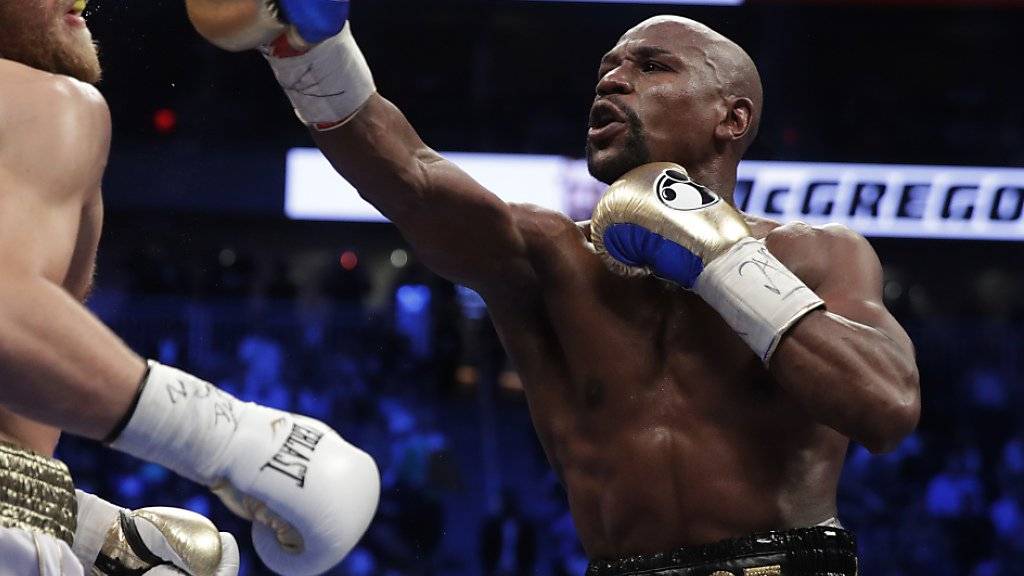 Mayweather gewinnt in der 10. Runde gegen McGregor - FM1Today