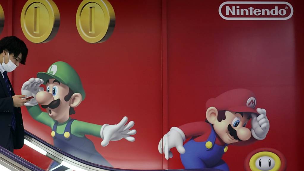 Der Spielehersteller Nintendo kann sich dank dem Erfolg der Konsole Switch-Lite über sprudelnde Gewinne freuen. (Archivbild)