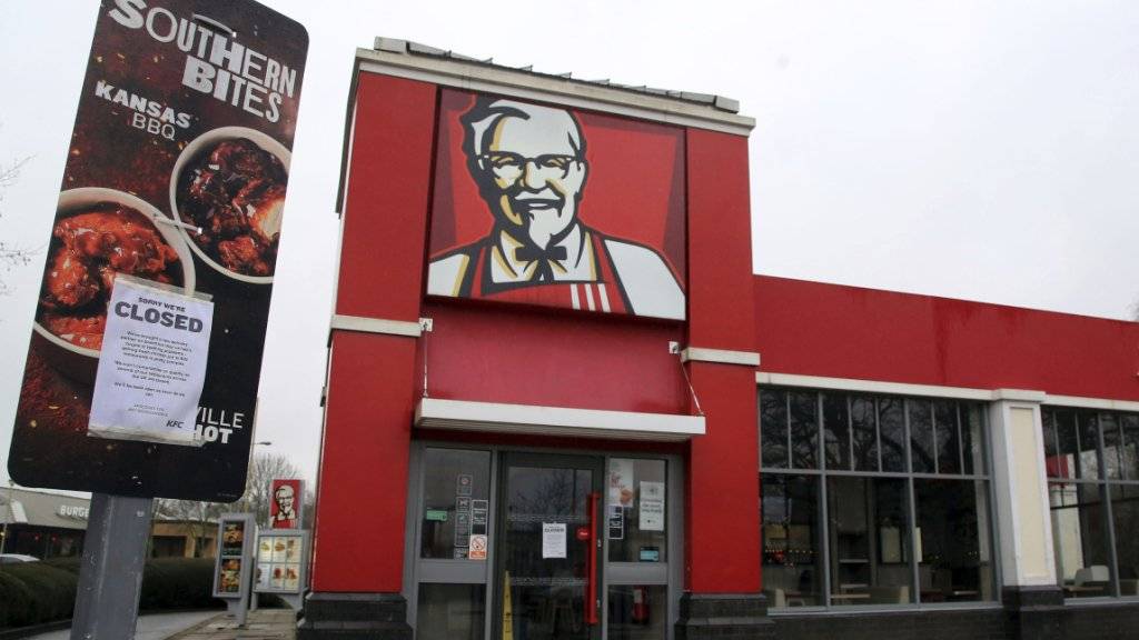 Hunderte Filialen der Fast-Food-Kette KFC bleiben womöglich noch bis Ende der Woche zu - wegen Lieferproblemen.