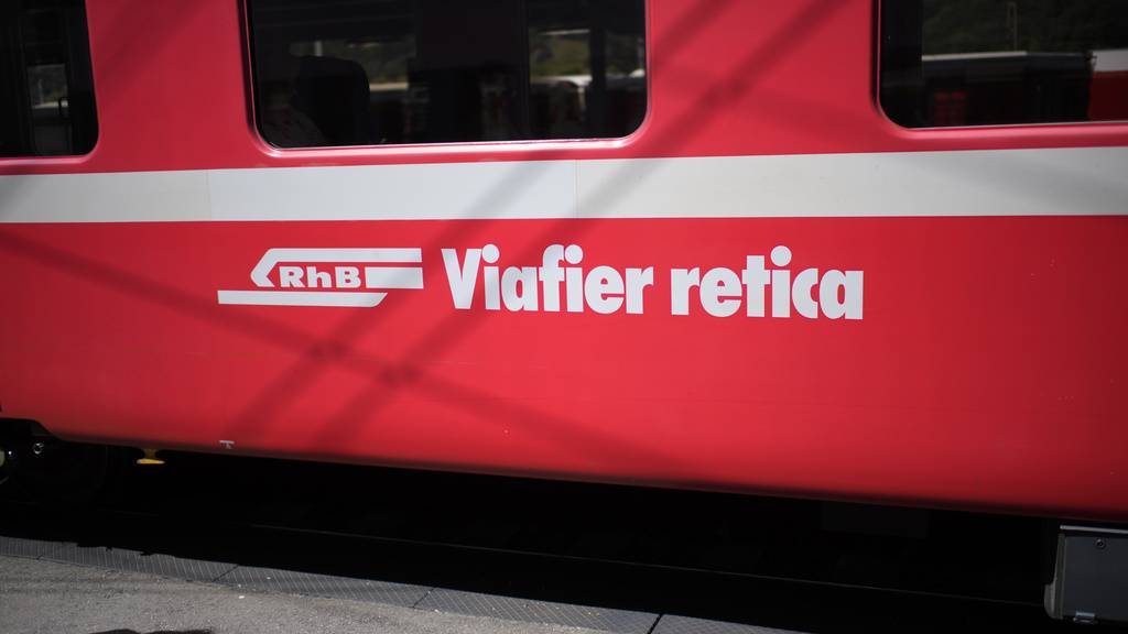 Untersuchung wegen entgleistem Bahnwagen auf der Berninastrecke eingeleitet