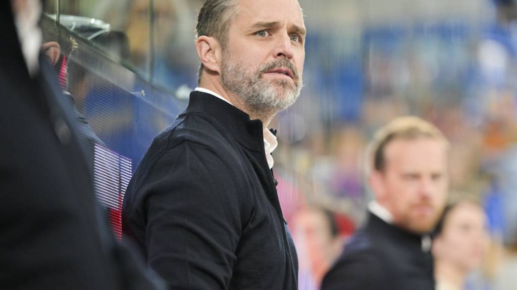 Davos-Trainer Josh Holden sieht die erste Niederlage in der Champions Hockey League