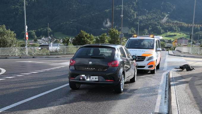 Audi-Fahrer macht sich nach Crash mit Lenker (70) aus dem Staub