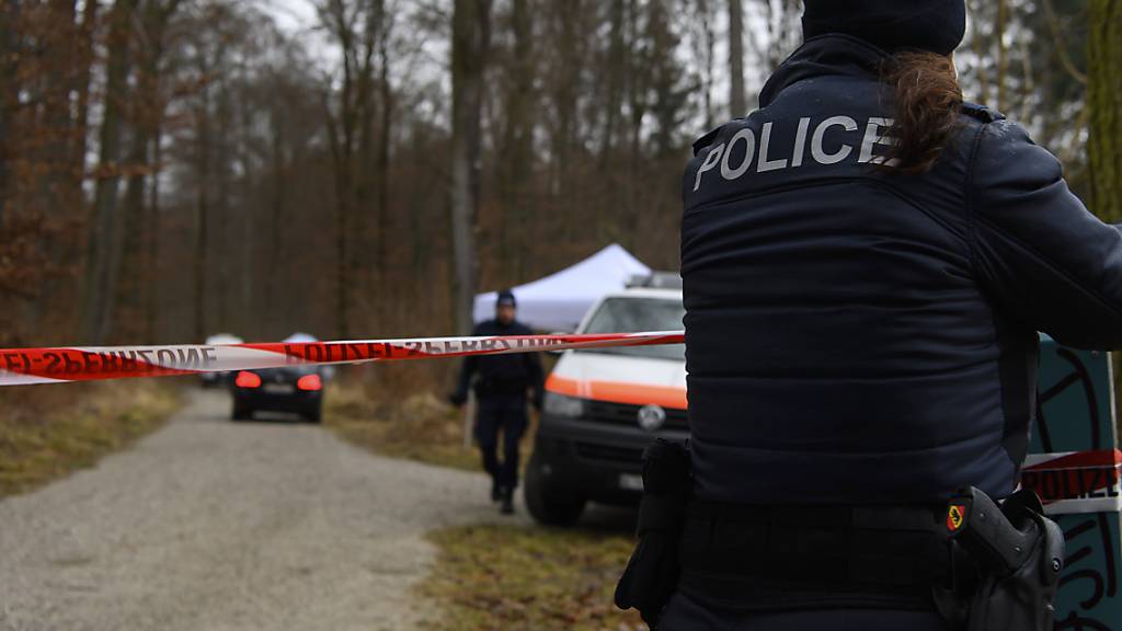 Grosses Polizeiaufgebot im Februar 2022 am Fundort im Könizbergwald.
