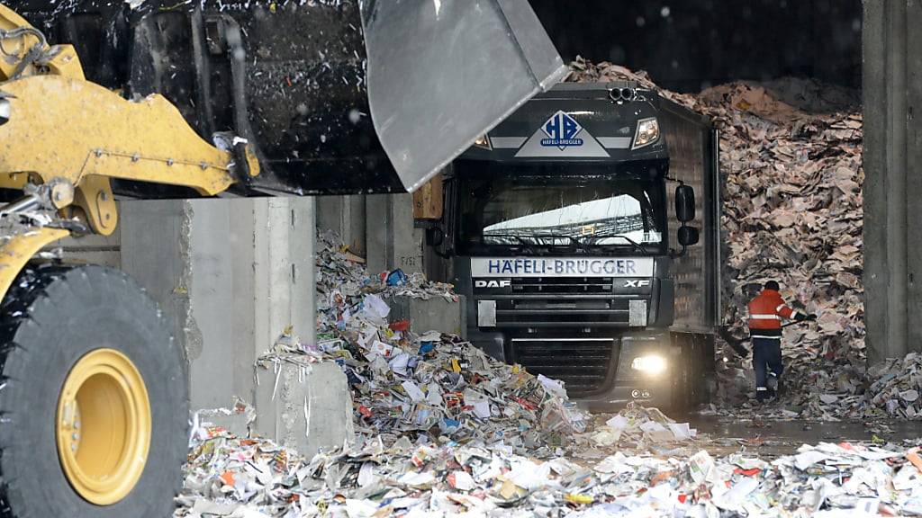 Aus Altpapier wird Neues in der CPH in Perlen.