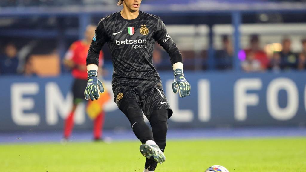 Yann Sommer hält den Kasten rein und spielt mit (Archivaufnahme)
