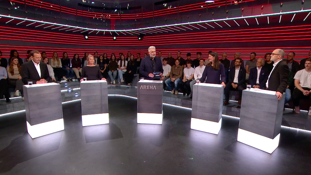 SRF-«Arena» zu den Verhandlungen mit der EU: mit Thomas Matter (v.l.n.r.), Elisabeth Schneider-Schneiter, Moderator Sandro Brotz, Tiana Moser und David Roth.