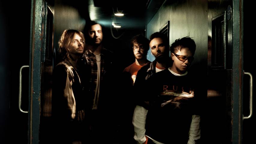 NOTHING BUT THIEVES