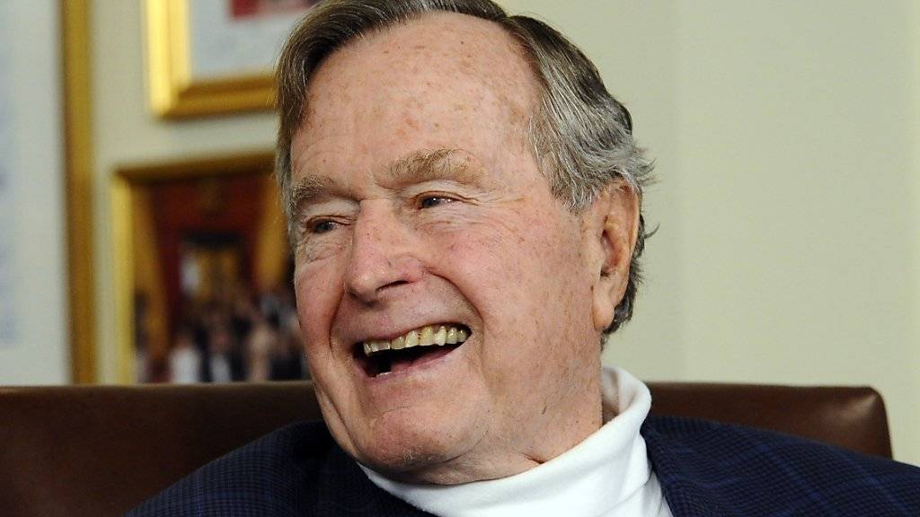 Dem ehemaligen US-Präsidenten George H. W. Bush geht es wieder besser - er konnte das Spital wieder verlassen. (Archivbild)