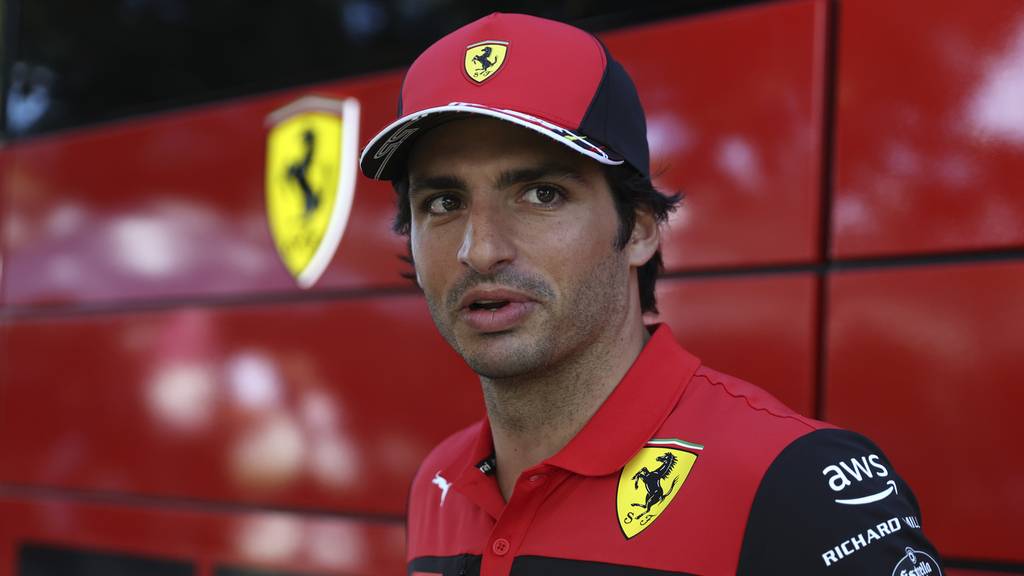 Rennstall Ferrari verlängert Vertrag mit Sainz