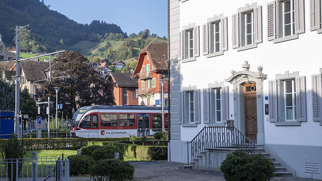 Das Breitenhaus in Stans soll für rund 2,9 Millionen Franken saniert werden. (Archivbild)