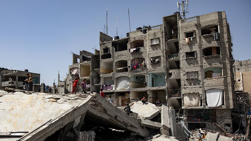 Ein zerstörtes Haus in Rafah. (Archivbild)