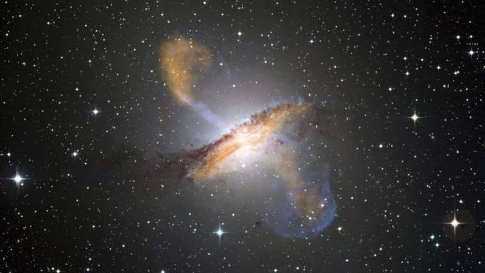 Showdown am Schwarzen Loch: Einstein besteht weiteren Test