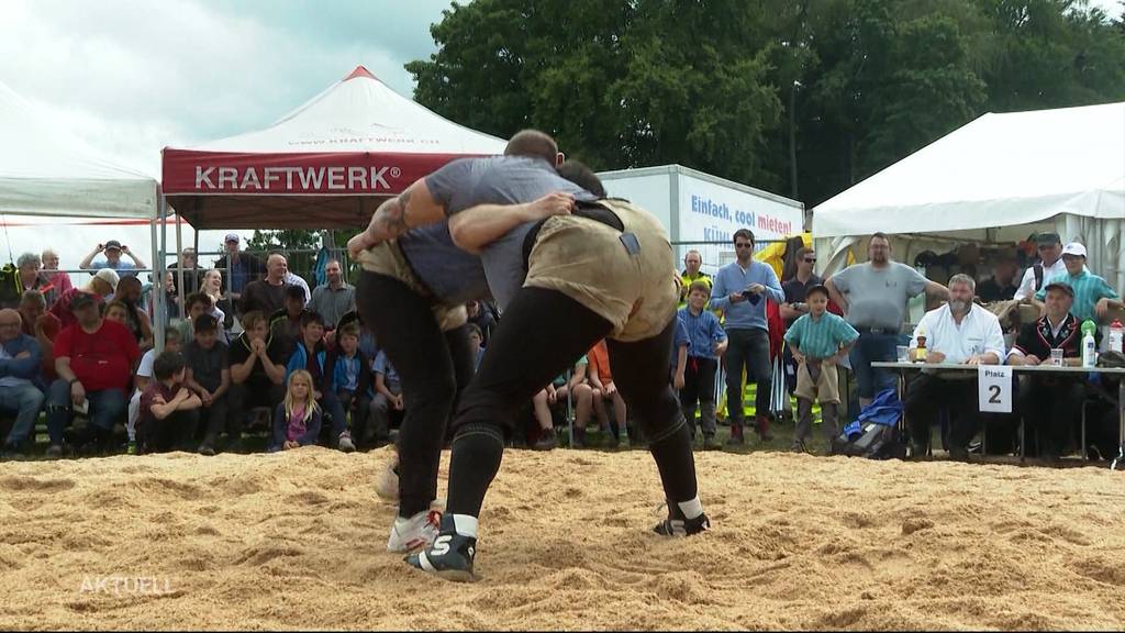 Homberg-Schwinget: 1'000 Besucher geniessen Anlass ohne Covid-Zertifikat