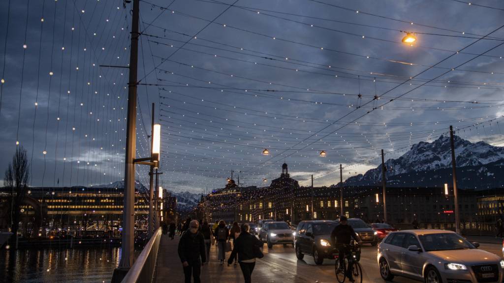 Die Seebrücke zwischen Bahnhof und Schwanenplatz ist stark befahren. (Archivaufnahme)