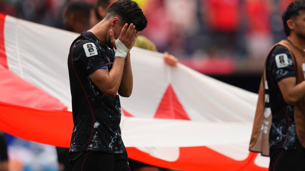 Stephen Eustaquio wird nach seinem Siegtreffer von den Emotionen übermannt