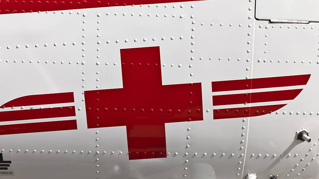 Die Rettungsflugwacht transportierte den 13-Jährigen nach dem Skiunfall ins Spital, wo er starb. (Symbolbild)