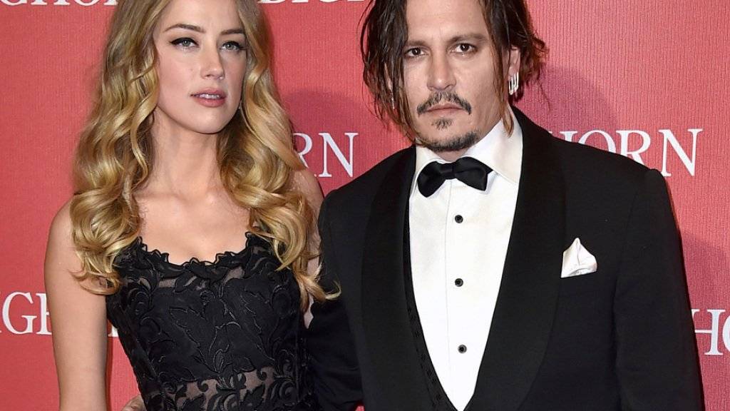 Im Januar 2016 waren sie zwar noch liiert, glücklich sahen Amber Heard und Johnny Depp aber schon damals nicht mehr aus.