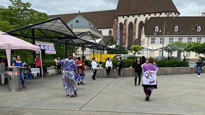 Zahlreiche Frauenstreik-Aktionen in Schweizer Städten