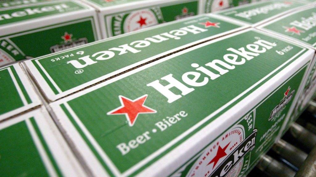 Der Bierabsatz von Heineken hat im ersten Quartal 2016 dank früher Ostern und dem chinesischen Neujahrsfest deutlich zugelegt. (Archivbild)