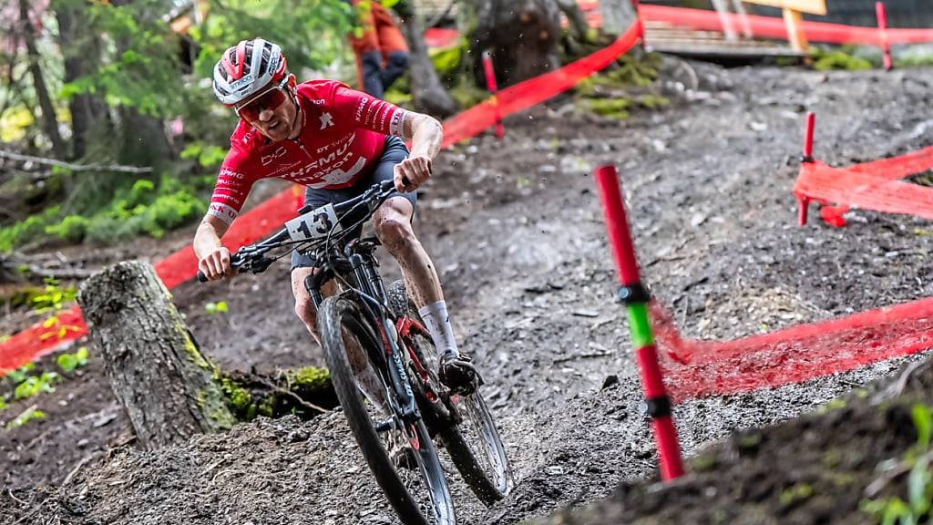 Wie schon in Crans-Montana (Bild) vor einer Woche fährt Mathias Flückiger auch in Les Gents als Zweiter auf das Weltcup-Podest