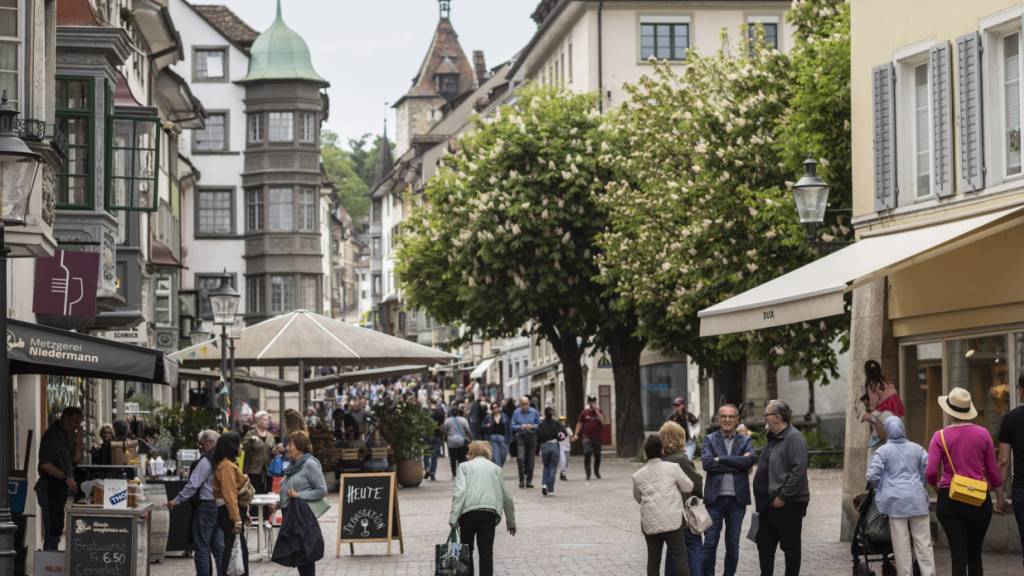 Der Stadt Schaffhausen läuft es finanziell gut, der Stadtrat will erneut Steuern senken. (Archivbild)