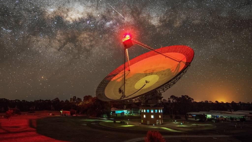 Ein Radioteleskop im australischen Bundesstaat New South Wales unterstützt die Nasa-Raumsonde Voyager 2 beim Eintritt in den interstellaren Raum. (Archivbild)