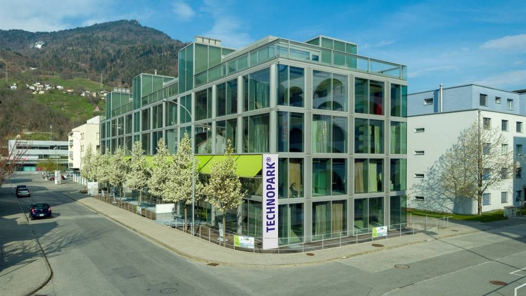 Das Gebäude, in dem der Technopark in Landquart GR untergebracht ist. Auf zwei Stockwerken stehen 40 Arbeitsplätze zur Verfügung.