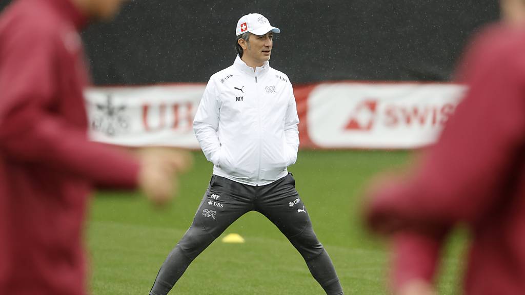 Nationaltrainer Murat Yakin beim Abschlusstraining vor dem Testspiel gegen Estland