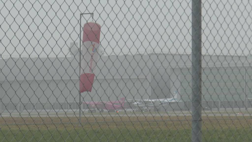 Trübe Aussichten: Nebel macht in Altenrhein das WEF-Geschäft kaputt