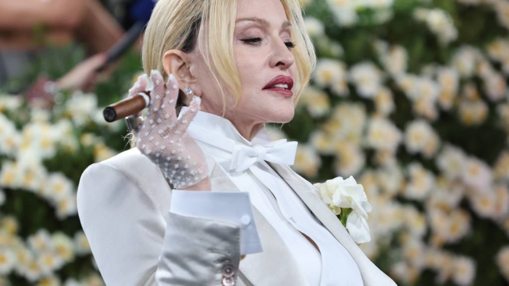 Madonna vor etwa einem Jahr an der Met Gala in New York. Dass die Metropole ihre Herzensstadt ist, darüber sang sie am Donnerstag bei einem Überraschungskonzert mitten in Manhattan. (Archivbild)