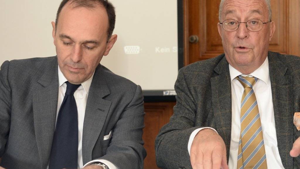 Verlegerpräsident Hanspeter Lebrument (rechts) und Vizepräsident Pietro Supino fordern mit Blick auf die geplante Werbeallianz von SRG, Swisscom und Ringier einen Marschhalt. Alternative Modelle seien zu prüfen.
