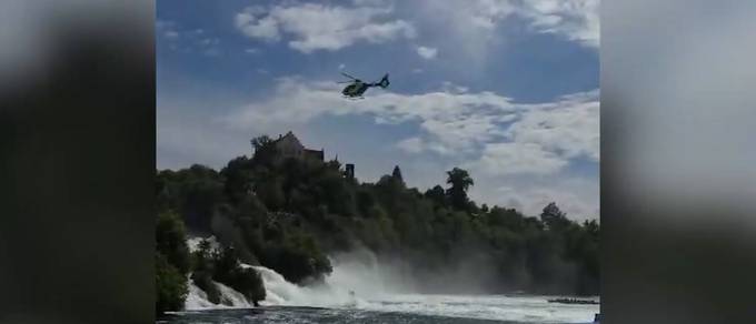 «Mutmasslich leblose Person im Wasser» – Heli-Suchaktion am Rheinfall abgebrochen