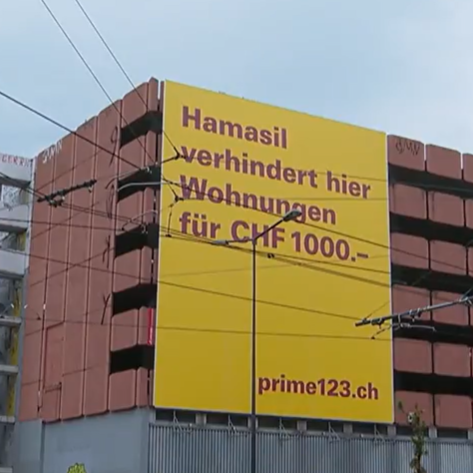 Zoff um überdimensionales Plakat am Parkhaus Pfingstweid in Zürich