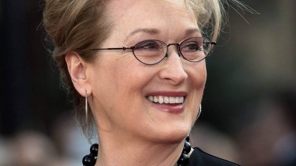 Meryl Streep macht dieser Tage fast täglich Schlagzeilen. Nachdem die Schauspielerin soeben US-Präsidentschaftskandidatin Hillary Clinton unterstützte, verhandelt sie nun über eine neue Filmrolle in der «Mary Poppins»-Fortsetzung. (Archivbild)