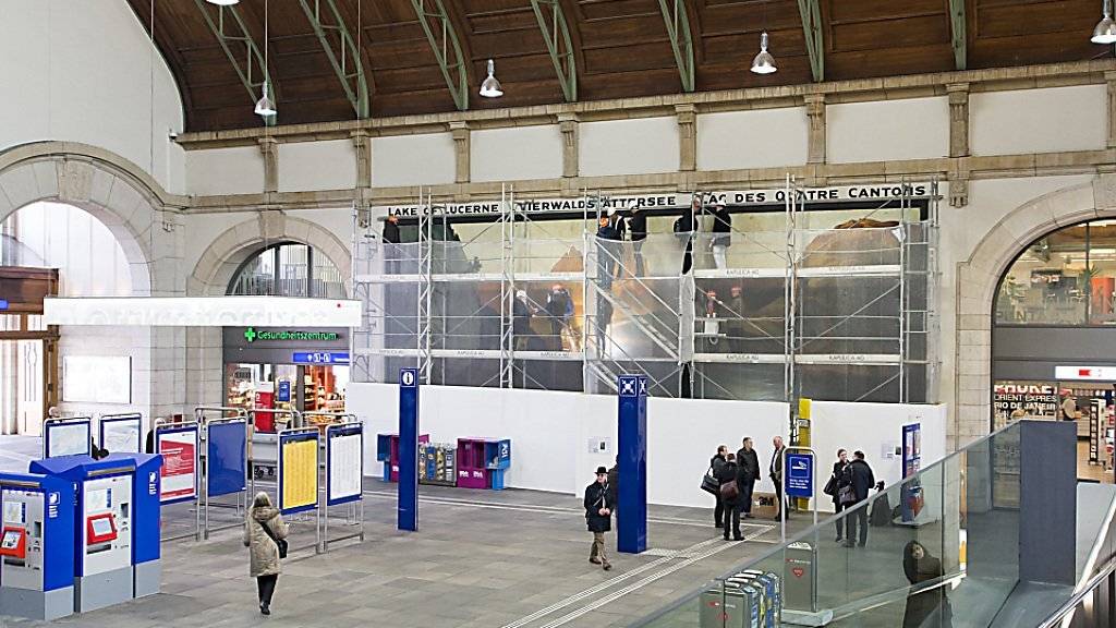 Fehlalarm in Basel: Mann droht mit Bombe im Bahnhof. (Symbolbild)