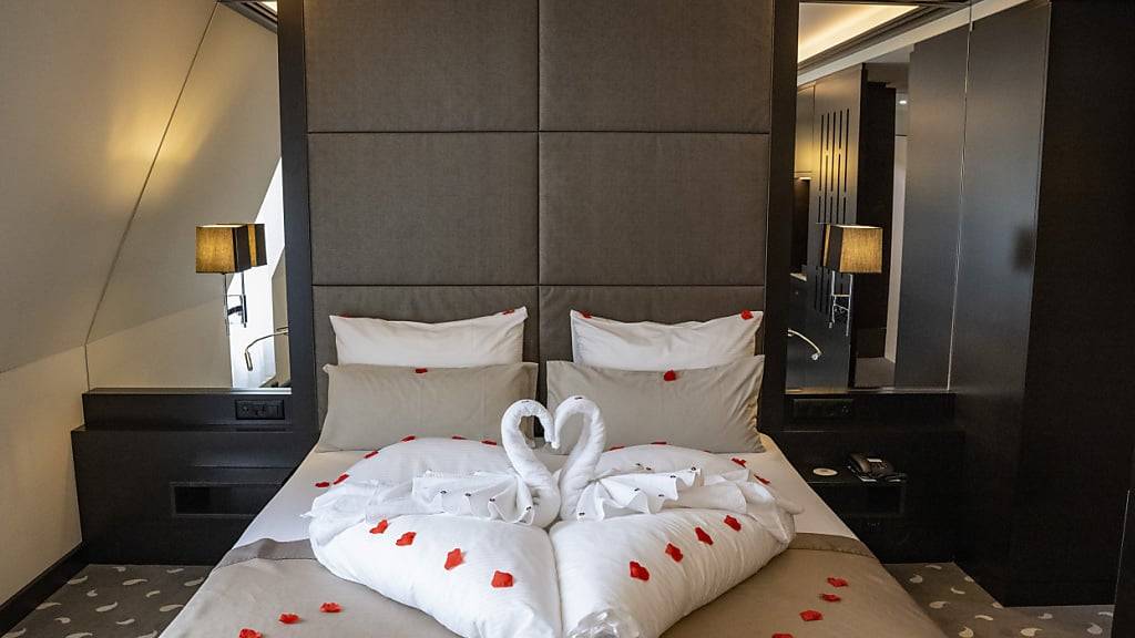 Im September haben die Schweizer Hotels weniger Gäste verzeichnet, als im Vorjahreszeitraum. Auf das ganze Jahr gesehen ist die Bilanz aber immer noch positiv. (Symbolbild)