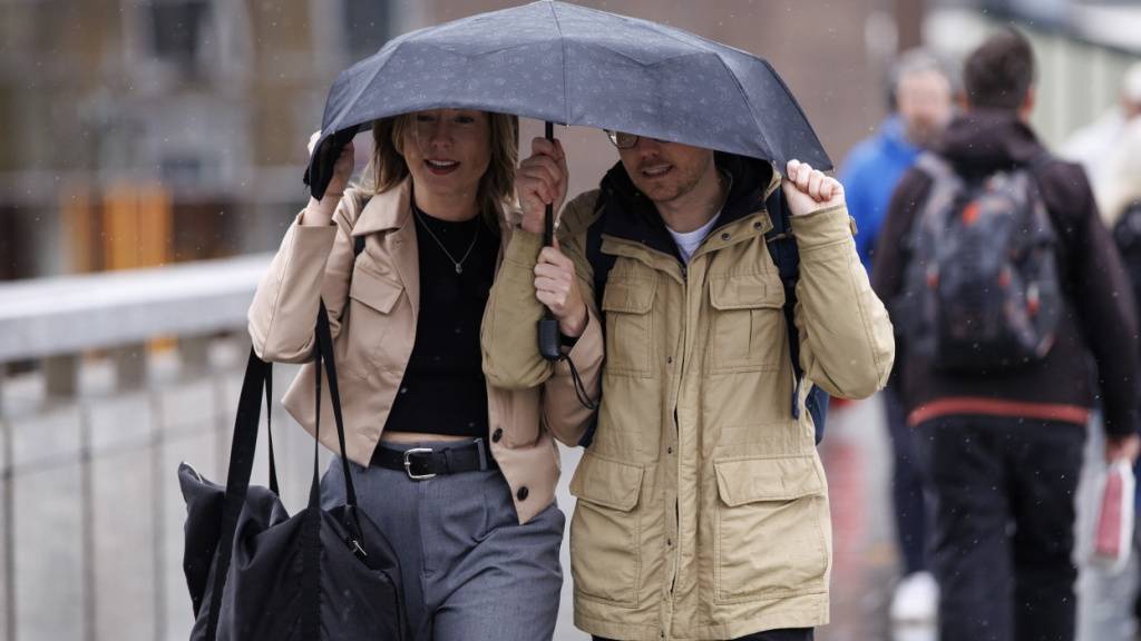 Das Sturmtief «Benjamin» fegte am Donnerstag über die Schweiz. Von Schäden betroffen war auch der Kanton Bern. (Symbolbild)