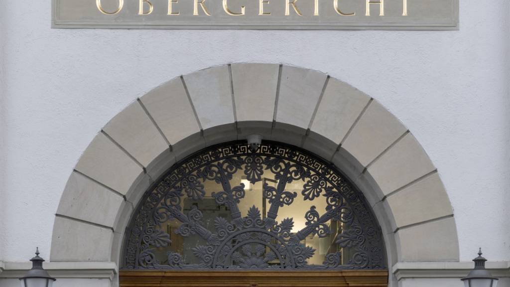 Ein Stadtpolizist stand am Montag wegen des Vorwurfs der Urkundenfälschung vor dem Zürcher Obergericht. (Archivbild)