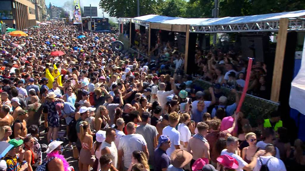 Die schönsten Momente der Street Parade 2026 für Sie zusammengefasst
