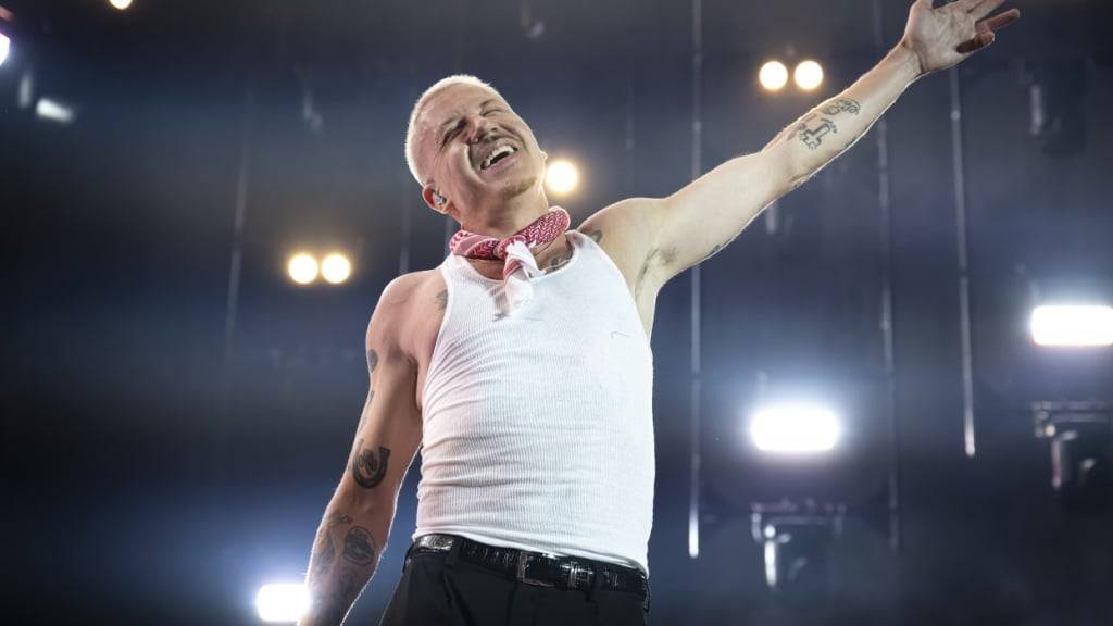 Macklemore gelang es am Eröffnungstag des Gurtenfestivals problemlos, den Hügel vor der Hauptbühne zu füllen.
