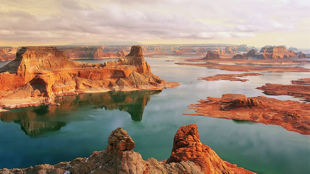 Lake Powell See USA Utah Arizona