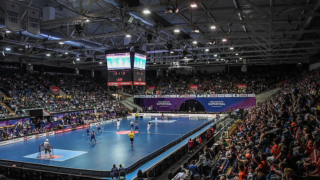 Vom Klotener Schluefweg in die Freiburger BCF-Arena: Der Unihockey-Superfinal findet 2024 zum ersten Mal in der Westschweiz statt