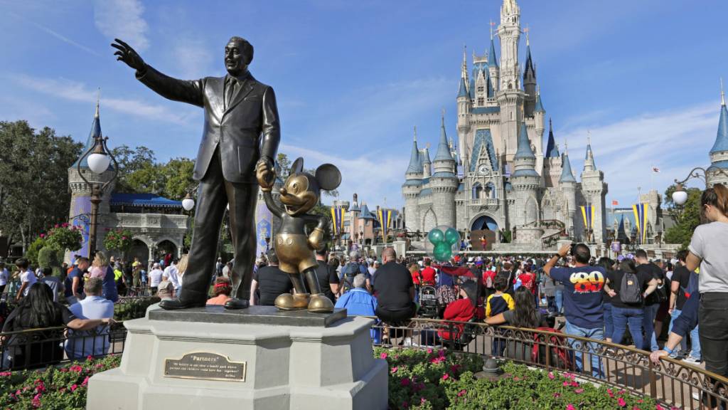 Erfolgreiche Filme und die Freizeitparks haben dem Walt-Disney-Konzern im abgelaufenen Geschäftsquartal gute Resultate beschert. (Archivbild)