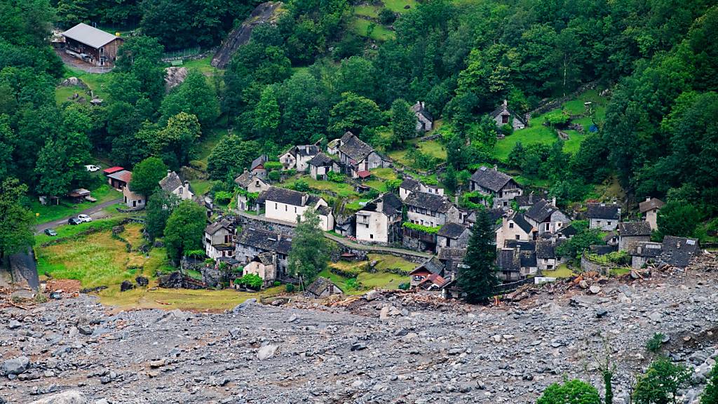 Tessiner Kantonspolizei errichtet drei «Funk»-Hotspots im Maggiatal